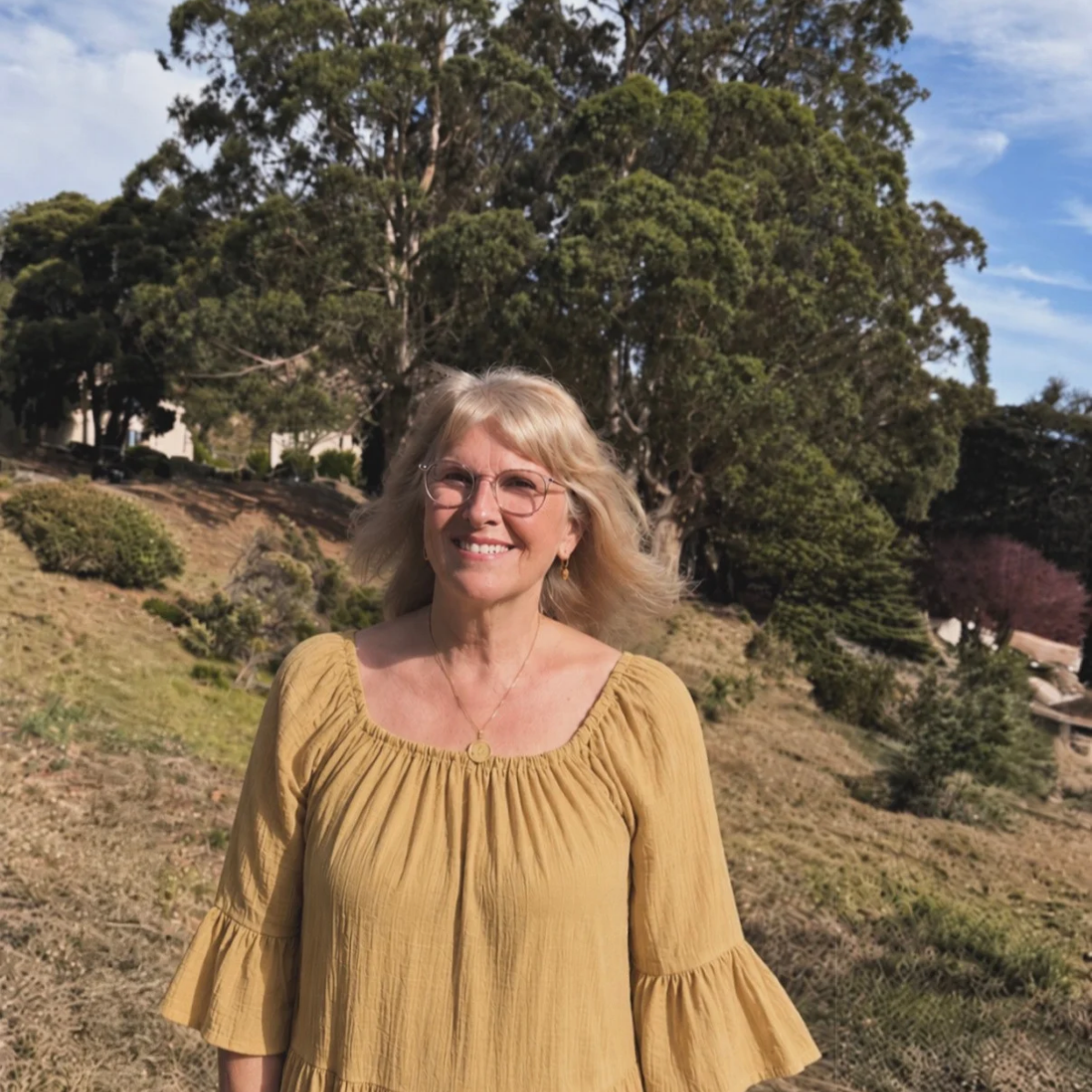Wendy Lang, Master of Medical Qigong, offering energy healing sessions in person and at a distance